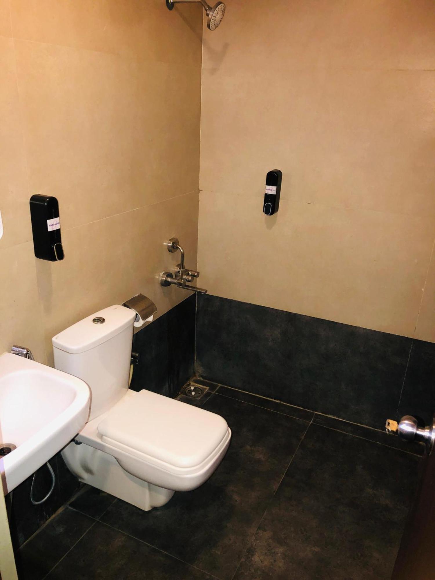 Astra Hotels & Suites - Hsr Layout Sector 1, Near Ecospace Bellandur Bangalore Exterior foto